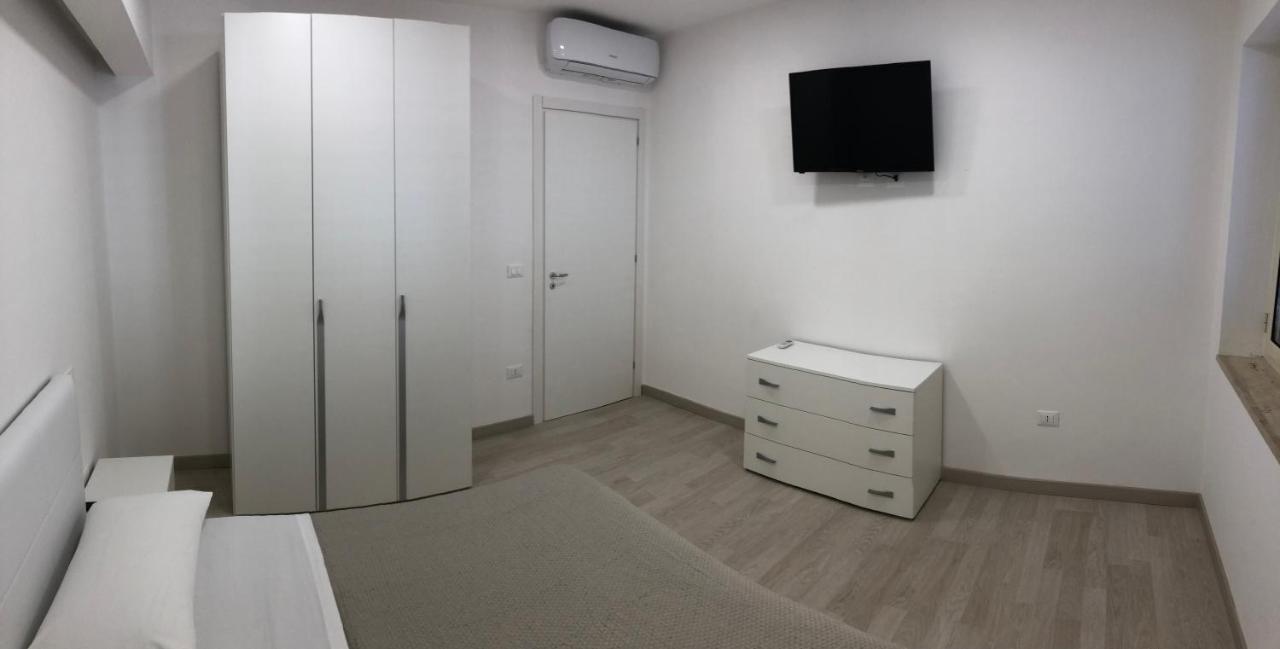 Hotel Attico Lady D Paola Esterno foto